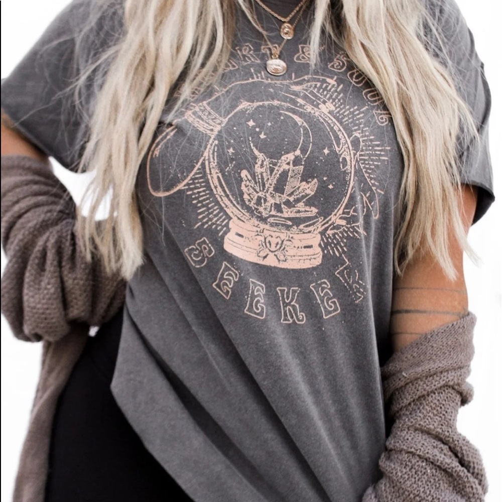 Pebby Forevee side slit tee
